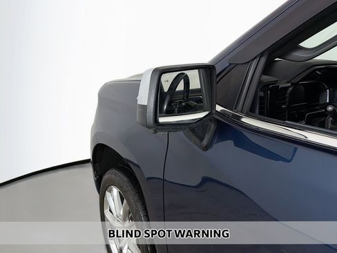 Used 2022 Chevrolet Silverado 1500 High Country w/ High Country Premium Package image 7