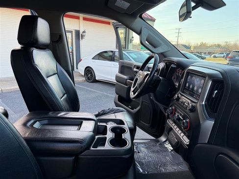 Used 2020 Chevrolet Silverado 1500 LT w/ All-Star Edition image 17