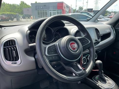 Used 2018 FIAT 500L Pop w/ Premium Group FWD image 18
