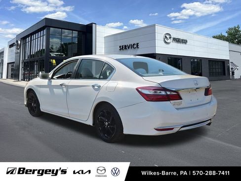 Used 2017 Honda Accord EX-L image 8
