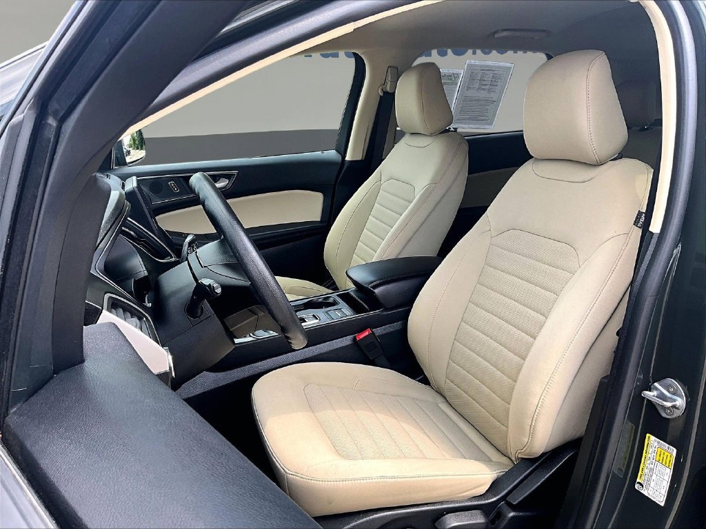 Used 2024 Ford Edge SE w/ Cargo Accessory Package AWD/4WD image 25