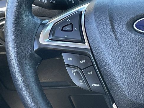 Used 2024 Ford Edge Titanium image 14