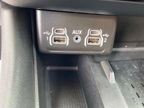 Used 2025 Dodge Durango GT AWD/4WD image 14