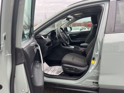 Certified 2022 Toyota RAV4 XLE image 15