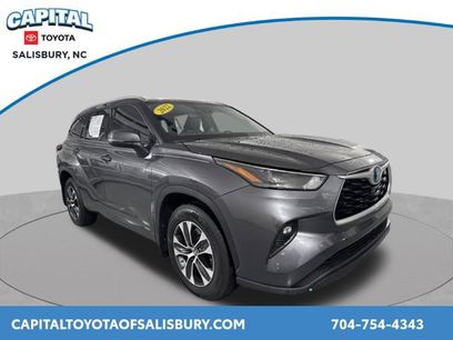 Used 2022 Toyota Highlander XLE