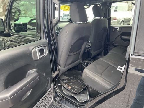 Used 2021 Jeep Gladiator Sport image 20