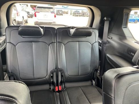 Used 2025 Jeep Grand Cherokee L Limited w/ Black Appearance Package image 22