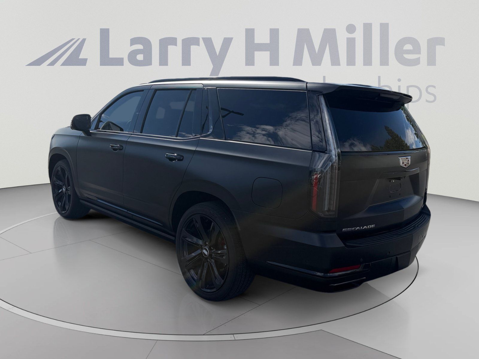 Used 2025 Cadillac Escalade Sport Platinum AWD/4WD image 3