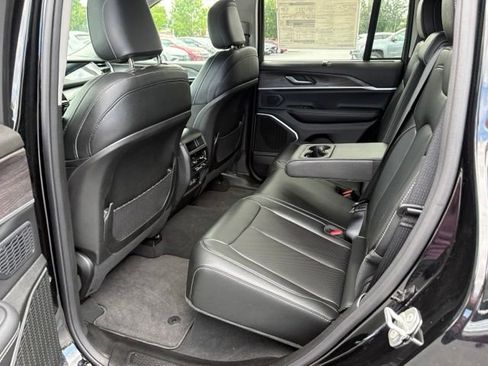 Used 2024 Jeep Grand Cherokee Limited 4xe w/ Luxury Tech Group II AWD/4WD image 23