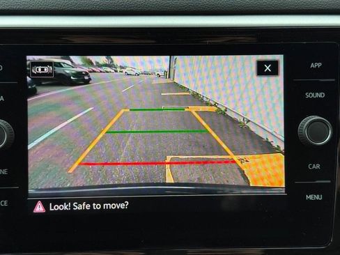 Used 2023 Volkswagen Atlas Cross Sport SE image 18