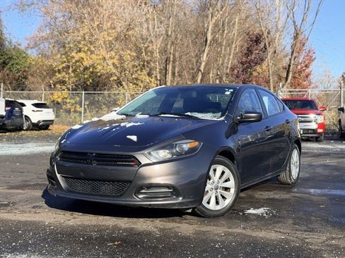 Used 2014 Dodge Dart SXT image 1