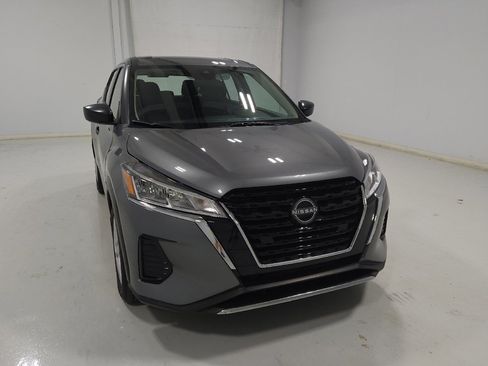 Used 2024 Nissan Kicks S FWD image 14