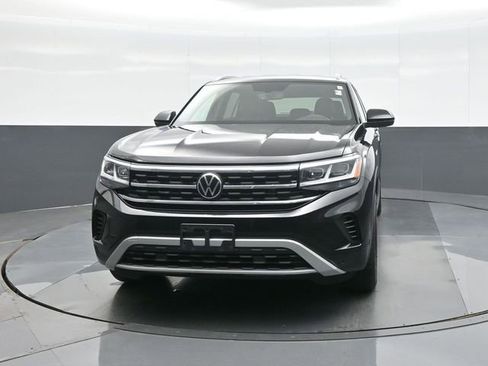 Used 2023 Volkswagen Atlas Cross Sport SE FWD image 2