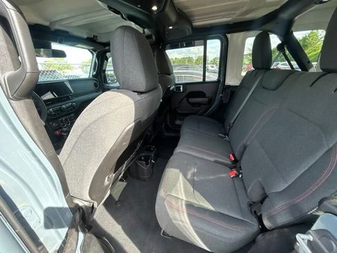 Used 2024 Jeep Wrangler Unlimited Rubicon w/ XTREMEE 35" Tire Package AWD/4WD image 8