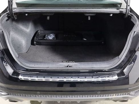 Used 2022 Nissan Altima 2.5 SR FWD image 17