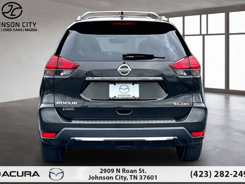 Used 2017 Nissan Rogue SL w/ SL Premium Package AWD/4WD image 4