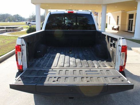 Used 2017 Ford F250 Lariat w/ Lariat Ultimate Package image 20