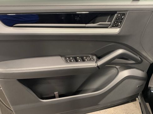 New 2026 Porsche Cayenne Coupe image 13