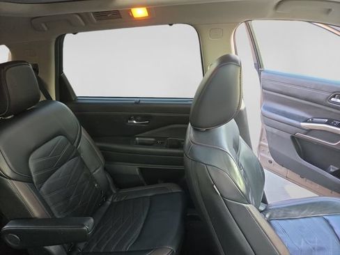 Used 2023 Nissan Pathfinder Platinum AWD/4WD image 27