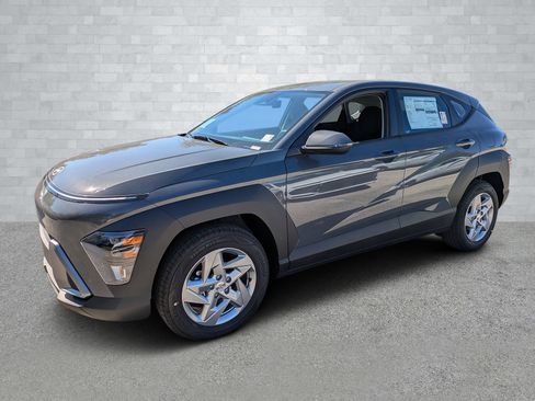 New 2026 Hyundai Kona SE image 9