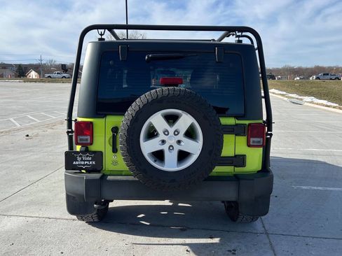 Used 2016 Jeep Wrangler Sport w/ Quick Order Package 24S AWD/4WD image 9
