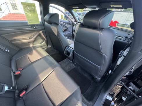 Used 2021 Honda Accord Sport image 15