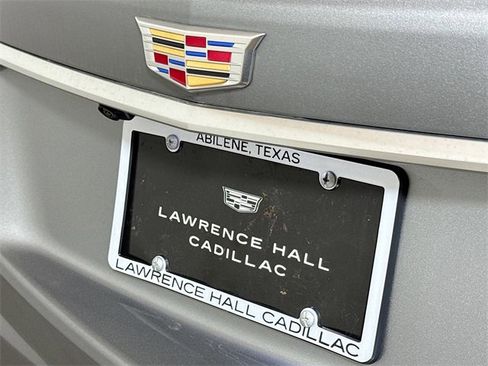 New 2025 Cadillac XT5 Luxury image 18