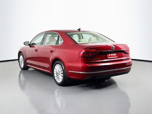 Used 2016 Volkswagen Passat 1.8T SE w/ Lighting Package image 3