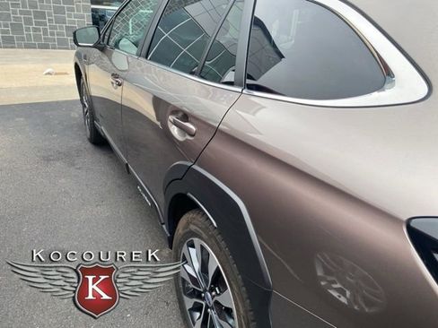 Used 2024 Subaru Outback Limited AWD/4WD image 7