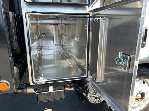 New 2024 Chevrolet Low Cab Forward image 33