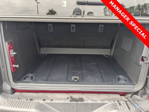 New 2025 Ford Bronco Badlands image 13