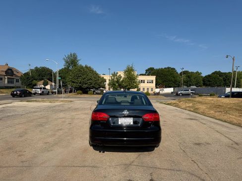 Used 2014 Volkswagen Jetta SE FWD image 6
