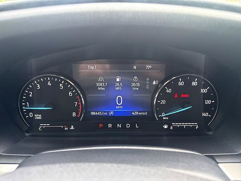 Used 2022 Ford Explorer XLT w/ Equipment Group 202A RWD image 14