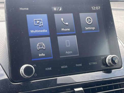 Used 2024 Mitsubishi Eclipse Cross LE image 16