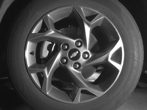 Used 2025 Chevrolet Trax LT image 12