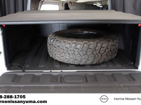 Used 2023 Jeep Gladiator Sport AWD/4WD image 13