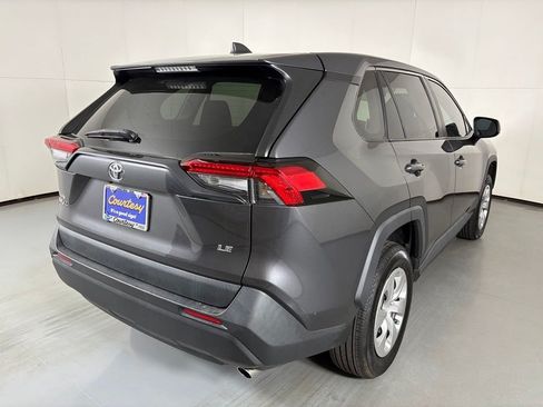 Used 2024 Toyota RAV4 LE FWD image 8