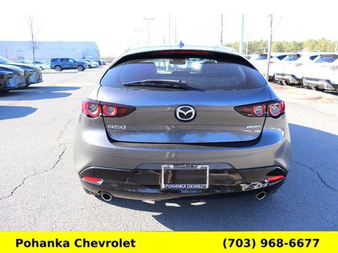 Used 2020 MAZDA MAZDA3 Hatchback w/ Preferred Package image 6