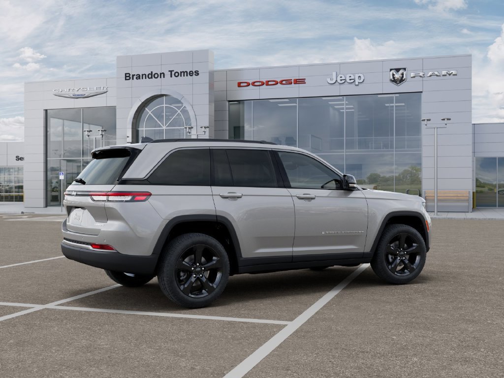 New 2026 Jeep Grand Cherokee Limited w/ Limited Altitude Package RWD image 4