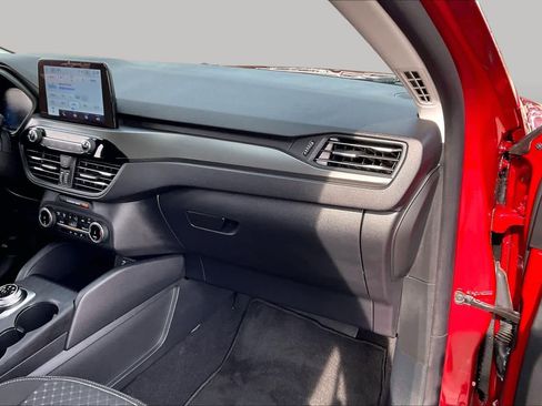 Used 2026 Ford Escape Active w/ Cold Weather Package FWD image 17