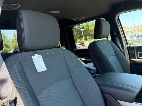 New 2026 RAM 2500 Big Horn AWD/4WD image 28