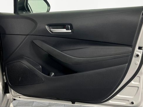 Used 2021 Toyota Corolla LE FWD image 27