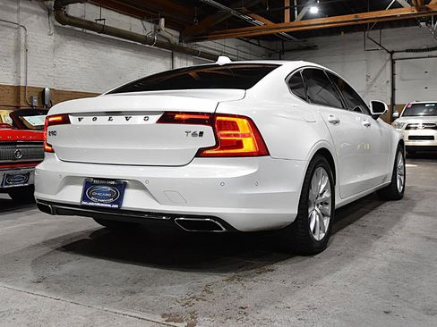 Used 2017 Volvo S90 T6 Momentum w/ Vision Package image 7