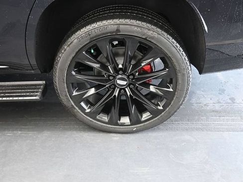 Used 2025 Cadillac Escalade Sport Platinum AWD/4WD image 12