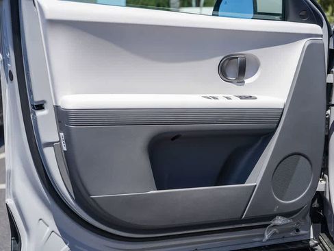 New 2026 Hyundai Ioniq 5 SEL RWD image 19