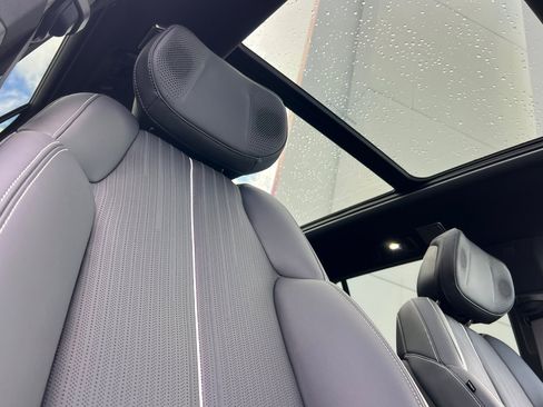 Used 2026 Cadillac Vistiq Luxury image 20