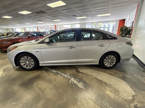 Used 2016 Hyundai Sonata SE FWD image 6