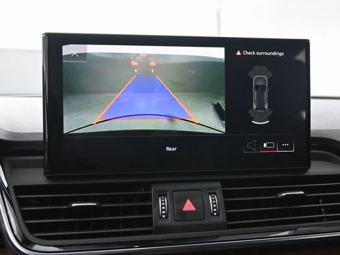 Used 2023 Audi Q5 2.0T Premium image 12