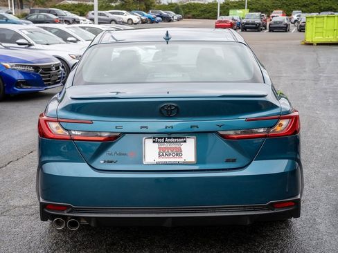 Certified 2025 Toyota Camry SE image 4