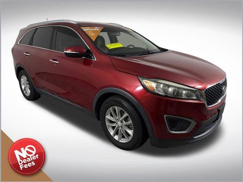 Used 2018 Kia Sorento FWD V6 image 1